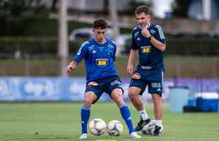 Imagens do primeiro treino do Cruzeiro antes do jogo contra o Cuiab, pela Srie B do Campeonato Brasileiro