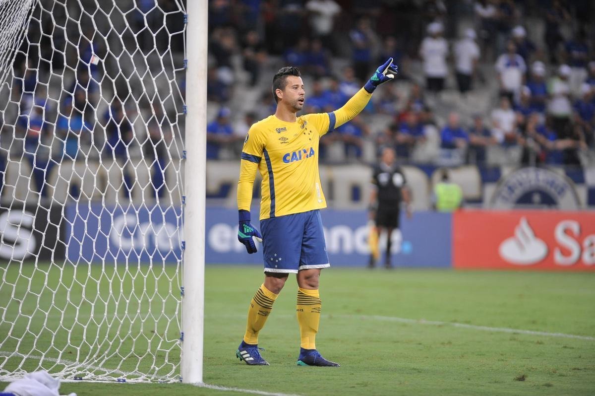 Fotos do primeiro tempo de Cruzeiro x La U, no Mineiro, pela Copa Libertadores