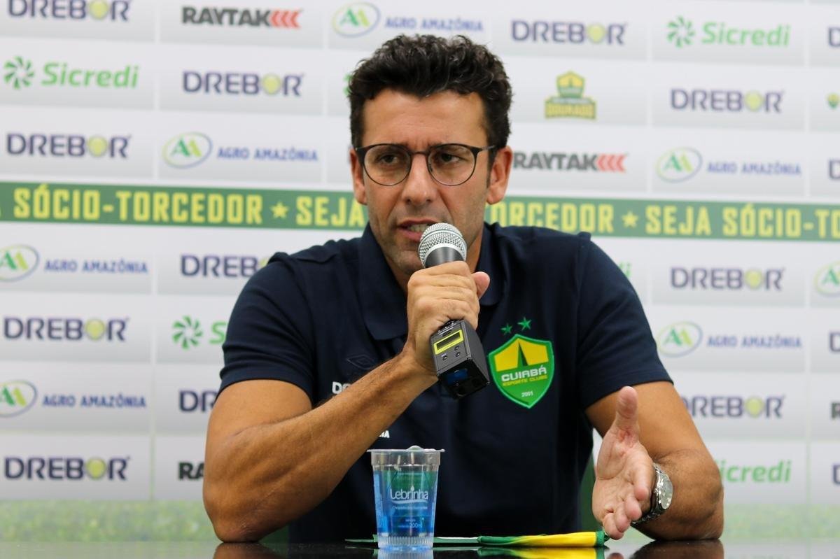 16. Alberto Valentim (Cuiab) - Dourado anunciou a contratao do treinador no dia 1 de abril.