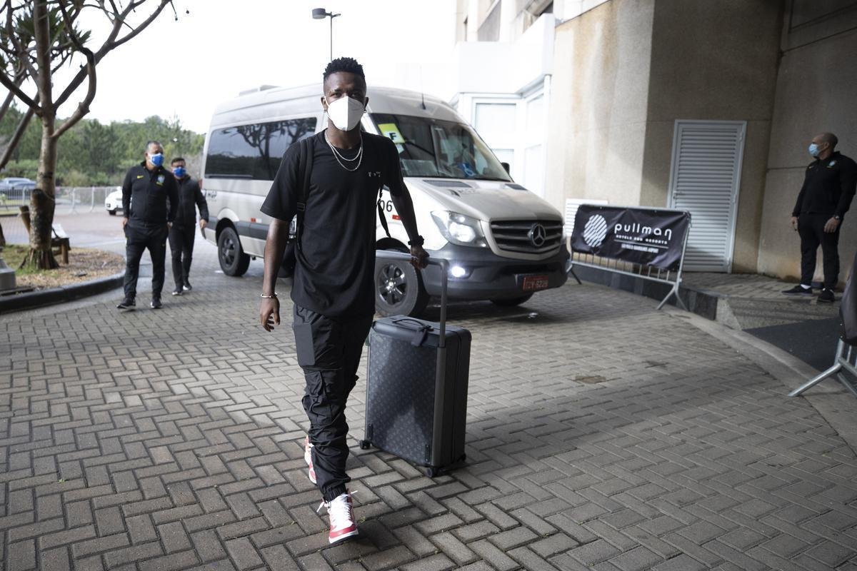 Jogadores se apresentam  Seleo Brasileira