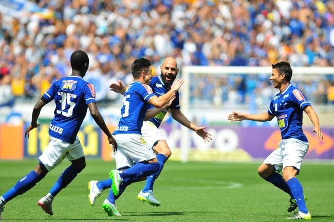 Alexandre Guzanshe/EM/D.A Press