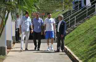 Meia argentino foi apresentado como novo reforo do Cruzeiro nesta quinta-feira (18 de janeiro)