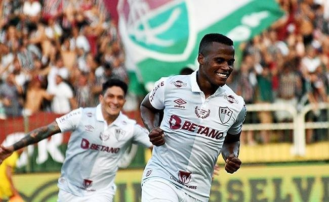Com gols de Arias e Cano, Fluminense vence o Bragantino pela S&Atilde;&copy;rie A -  Superesportes