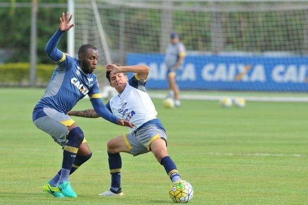 Fotos do treino do Cruzeiro desta sexta-feira (21/10), na Toca da Raposa II (Rodrigo Clemente/EM D.A Press)
