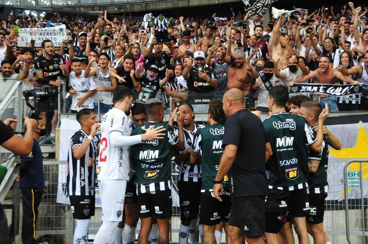 Fotos da vitria do Atltico sobre o Athletico-PR, no Mineiro, no jogo de ida da final da Copa do Brasil