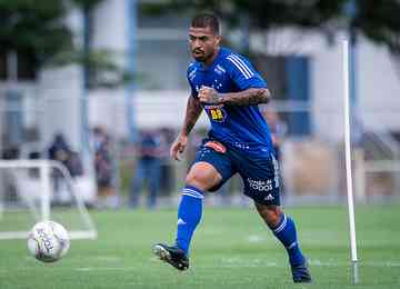 Clube celeste oficializou cinco contratações até o momento