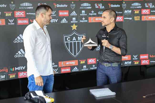 Eduardo Coudet fala sobre esquema de jogo para o Galo e elogia elenco