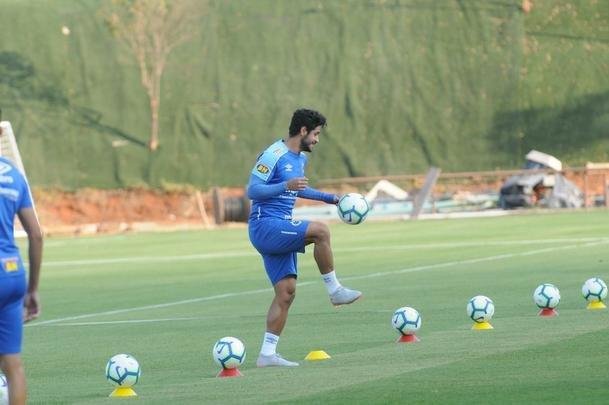 Galeria de fotos do treino do Cruzeiro nesta sexta-feira (6/9), na Toca da Raposa II