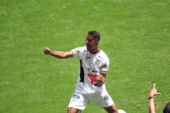 Cruzeiro x Athletic: veja fotos do jogo no Independncia