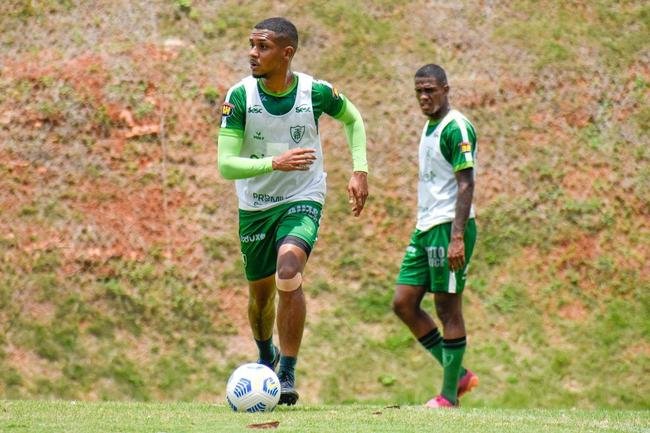 Reapresentao e treinamento do Amrica nesta segunda-feira (08/11), no CT Lanna Drumond, em Belo Horizonte, aps a derrota por 1 a 0 para o Atltico. 