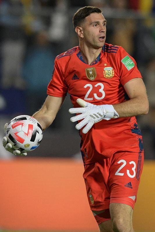 Sem Neymar, Brasil encarou a Argentina em clssco agitado pelas Eliminatrias