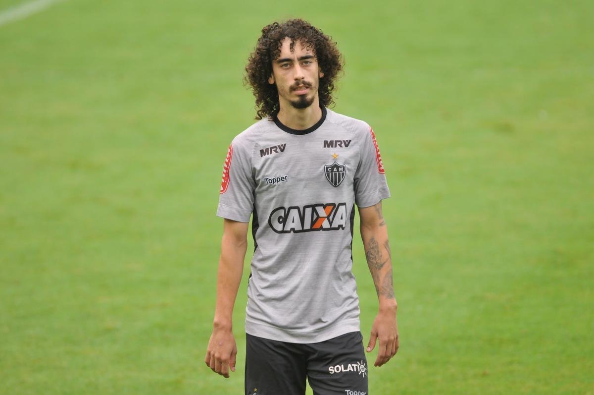 O elenco do Atltico treinou nesta quinta-feira de olho no jogo contra o Corinthians, neste domingo