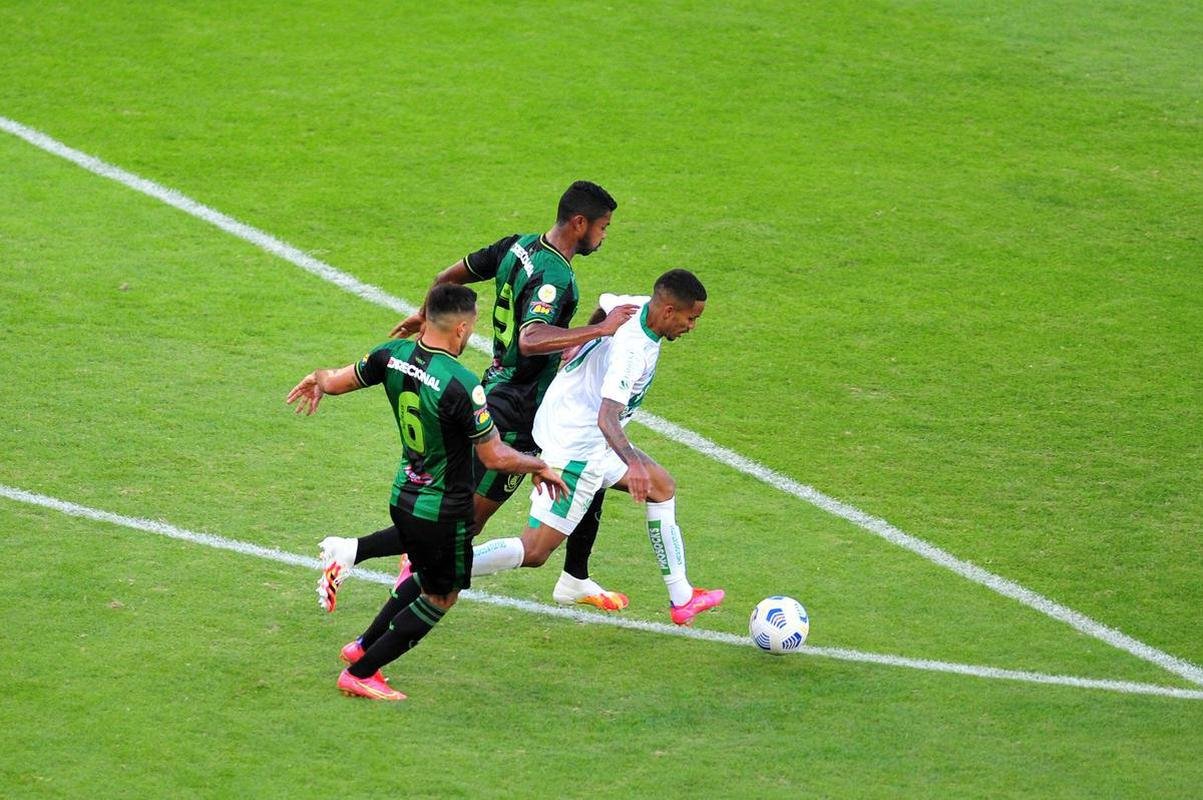 Fotos do jogo entre Amrica e Juventude, no Independncia, em Belo Horizonte, pela sexta rodada da Srie A do Brasileiro