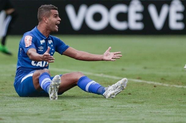 Cruzeiro venceu o Santos por 1 a 0, neste domingo, em partida vlida pela terceira rodada do Brasileiro