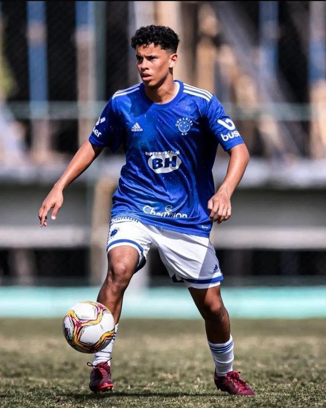 Rhuan Gabriel, meio-campista