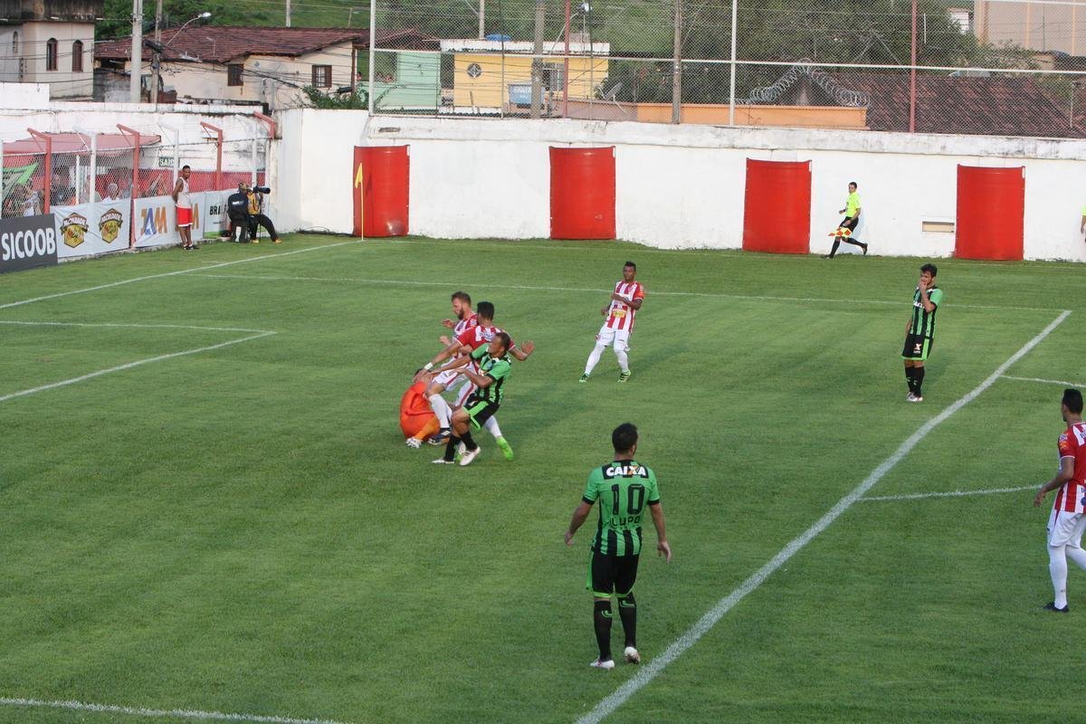 Amrica usou time misto e ficou no empate diante do Villa Nova, por 1 a 1, no Castor Cifuentes