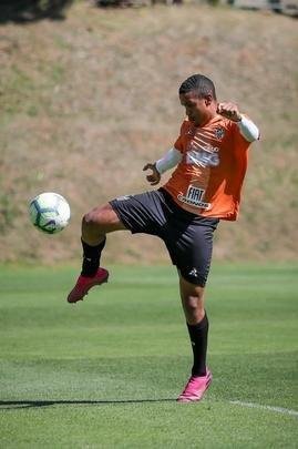Atlético fez, nesta sexta, último treino antes do duelo na Arena da Baixada