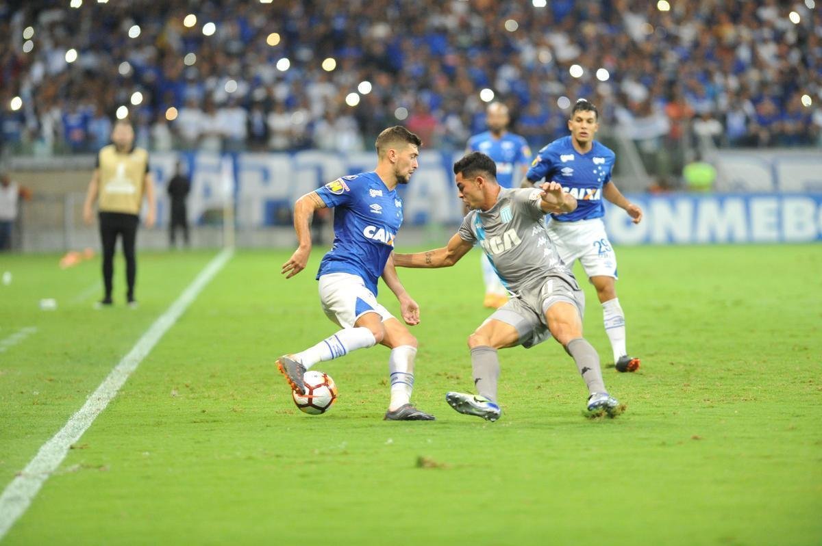 Cruzeiro 2x1 Racing (fase de grupos da Copa Libertadores) - 43.276 presentes / 38.564 pagantes