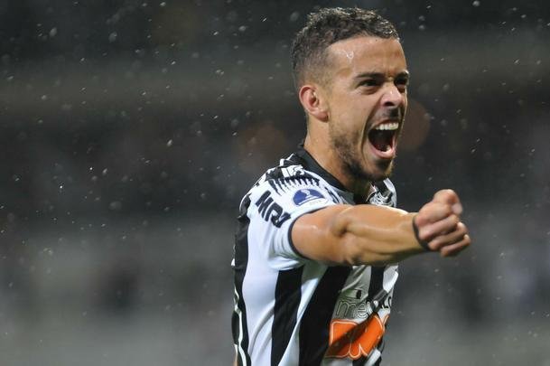 Franco Di Santo abriu o placar para o Atltico aos 37 minutos do primeiro tempo. Depois de cruzamento, ele arrematou de perna esquerda e colocou o Galo em vantagem no Mineiro