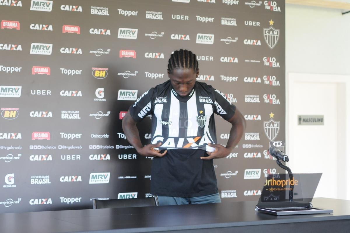 Meia-atacante estava no Junior Barranquilla e assinou contrato com o Atltico at junho de 2023