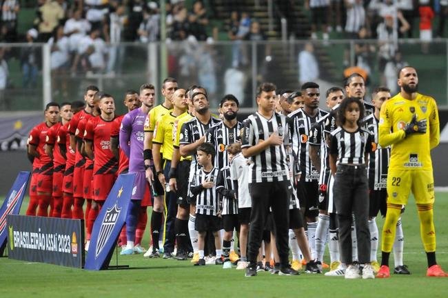 Fotos do jogo entre Atltico e Athletico-PR
