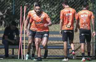 Fotos do primeiro treino de Junior Alonso no retorno ao Atltico