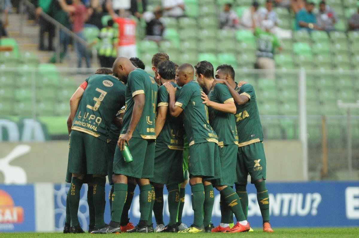 Equipes se enfrentaram, na noite deste domingo, pela penltima rodada do Brasileiro