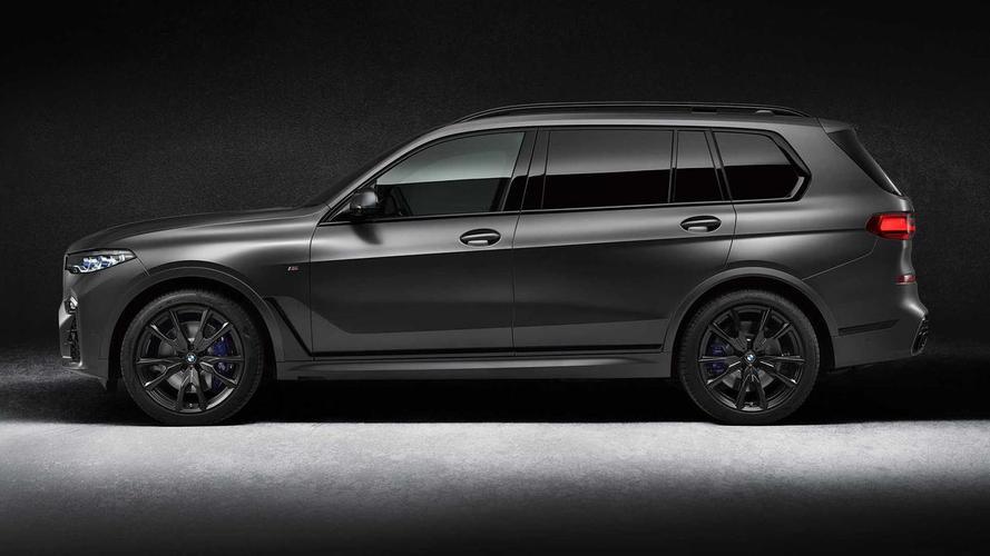 Camila Ângelo recebeu o modelo BMW X7 Dark Shadow Edition 2021