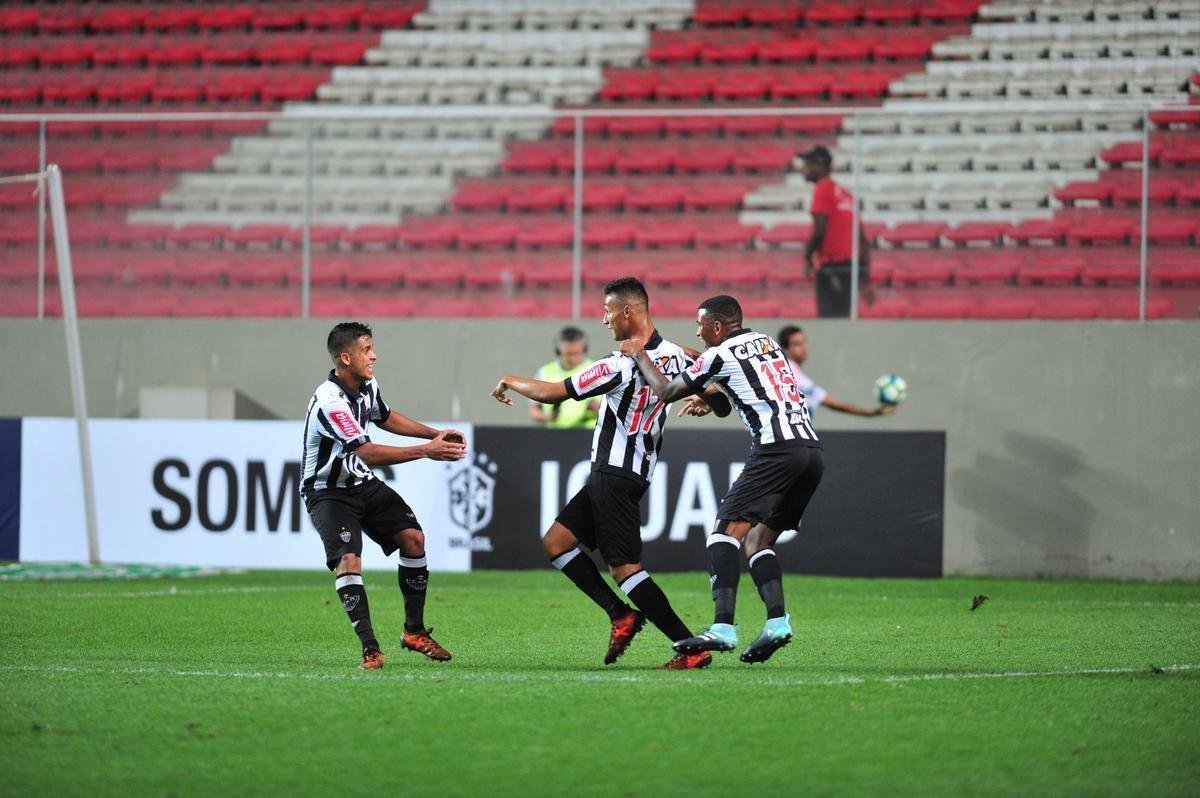 Cruzeiro vence Atltico por 4 a 2 nos pnaltis e conquista a Supercopa Sub-20, no Independncia