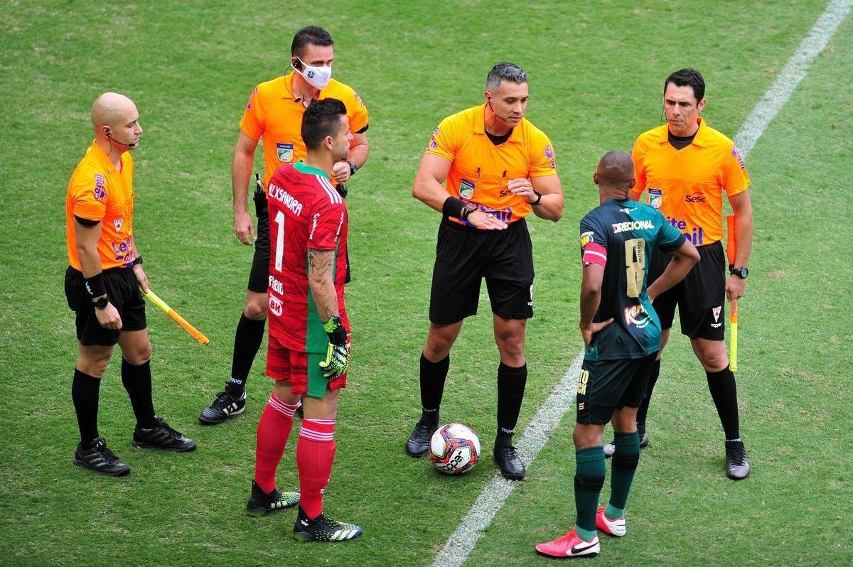 Fotos do jogo entre Amrica e Cruzeiro, pela semifinal do Mineiro