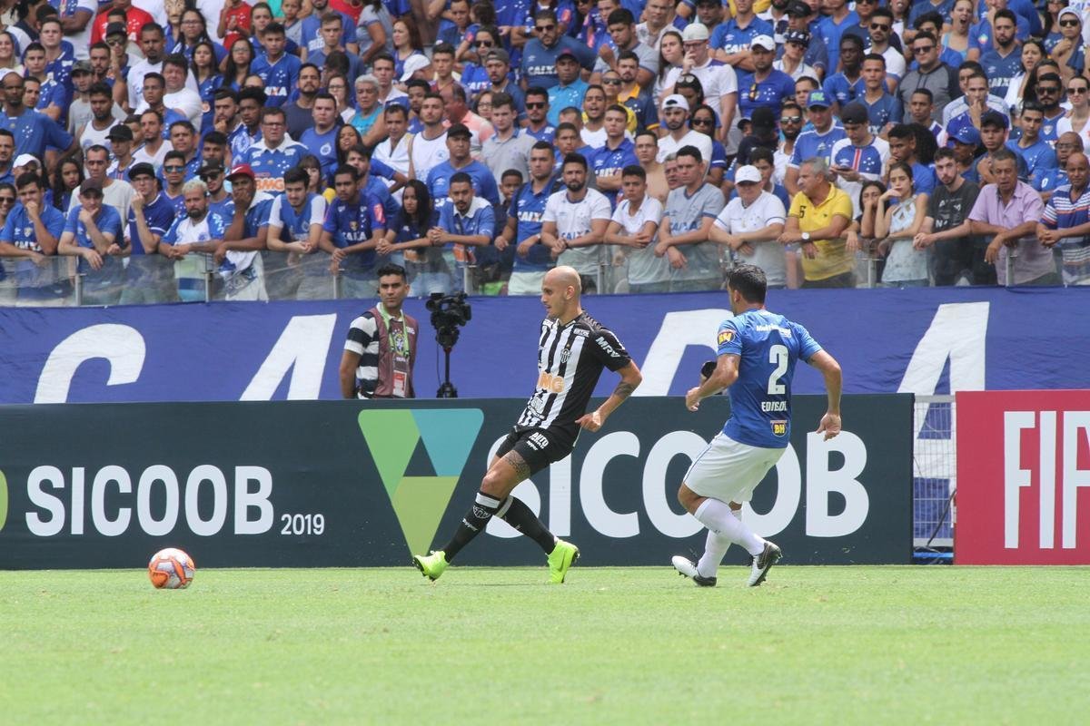 As melhores imagens do clssico entre Cruzeiro e Atltico, no Mineiro, pela 3 rodada do Mineiro