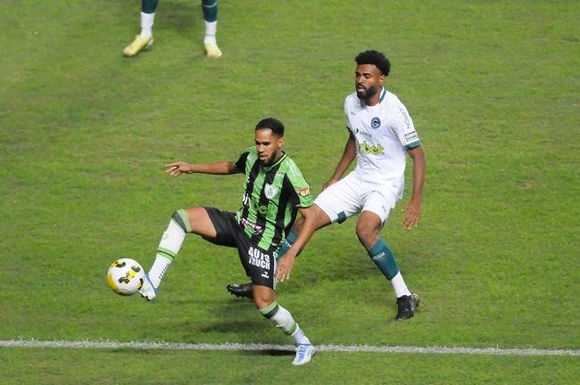 Amrica e Gois se enfrentaram no Independncia, pela 15 rodada da Srie A do Campeonato Brasileiro