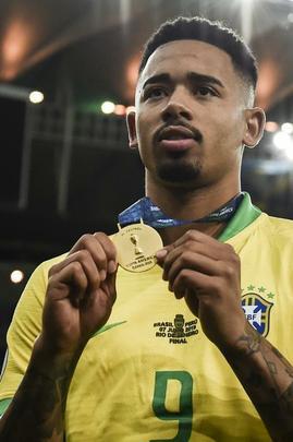 Seleção Brasileira derrota Peru por 3 a 1, conquista Copa América e ergue a taça no Maracanã; veja as fotos da festa do Brasil