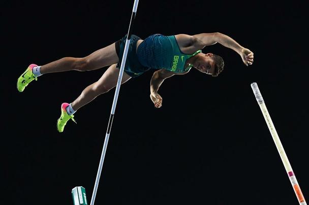 Fotos da prova de Thiago Braz, medalha de ouro no salto com vara