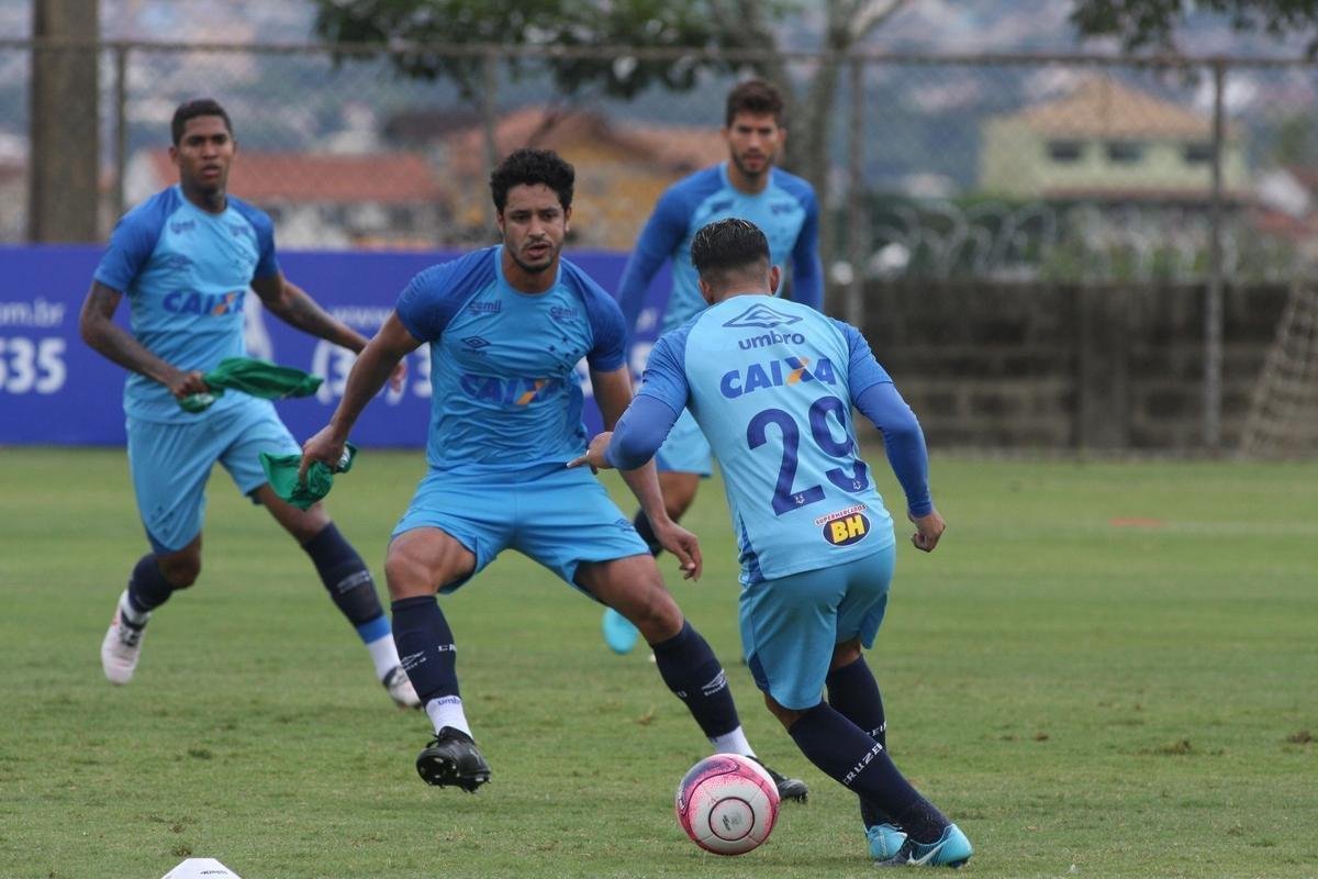 Imagens do treino do Cruzeiro nesta segunda-feira, 19 de fevereiro, na Toca da Raposa II