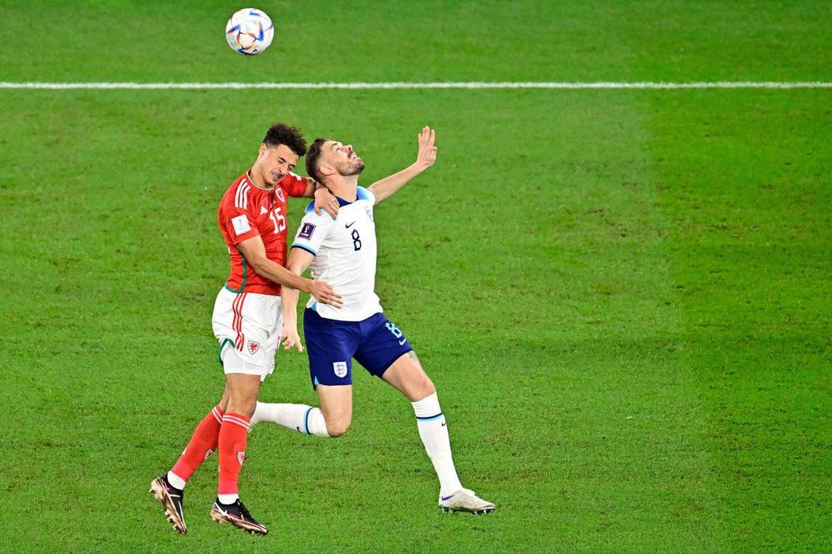 Pas de Gales e Inglaterra se enfrentaram no Estdio Ahmad bin Ali