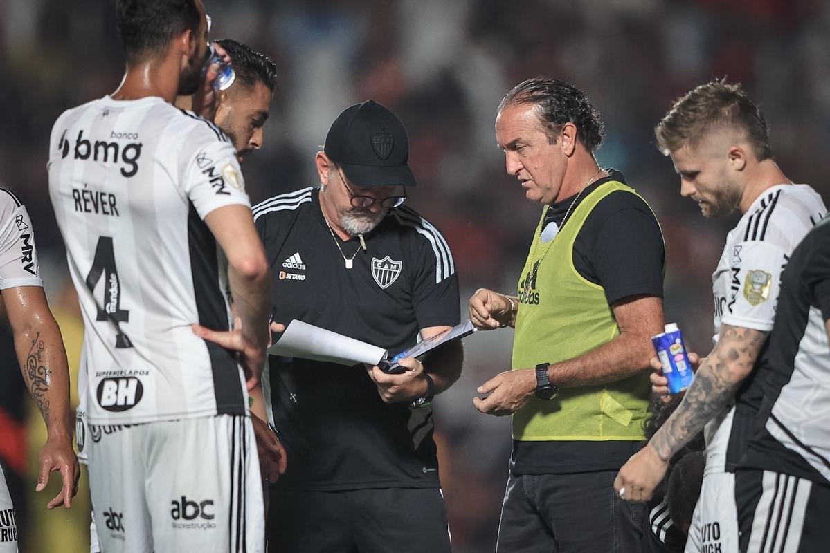 Atltico-GO x Atltico: veja fotos do jogo pelo Brasileiro