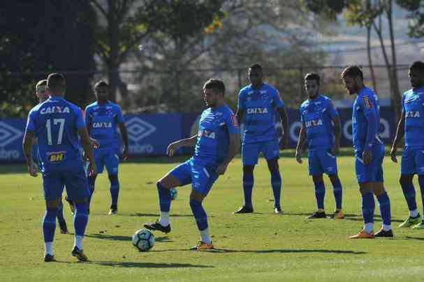 Imagens do treino do Cruzeiro na ltima atividade em Belo Horizonte antes da viagem ao Rio de Janeiro, para a final da Copa do Brasil contra o Flamengo, quinta-feira (7), no Maracan