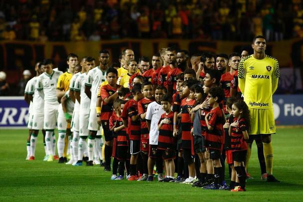 Na Ilha do Retiro, o Sport recebeu o América-MG para tentar buscar sua terceira vitória consecutiva