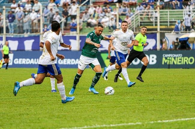 Fotos do jogo entre Caldense e Cruzeiro