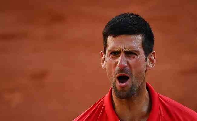 Djokovic era só felicidade após conquistar Roland Garros