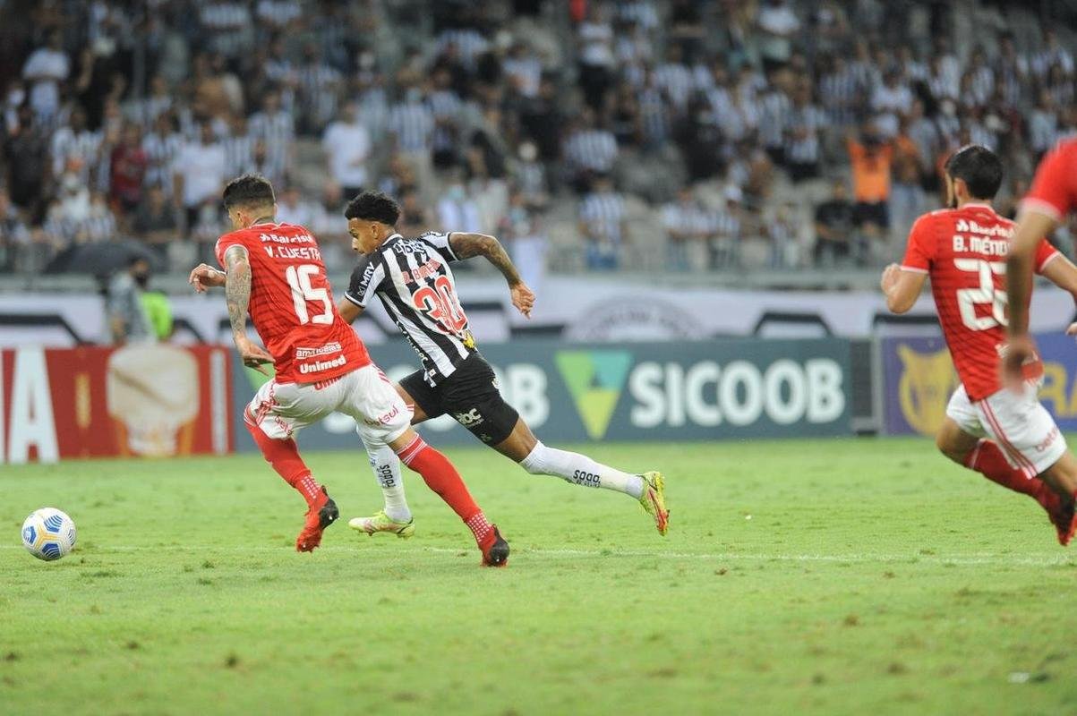 Veja as fotos do confronto entre Atltico x Internacional, no Mineiro, pela 23 rodada da Srie A