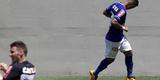 Rafael Silva marcou gol sobre rival e comemorou imitando galinha