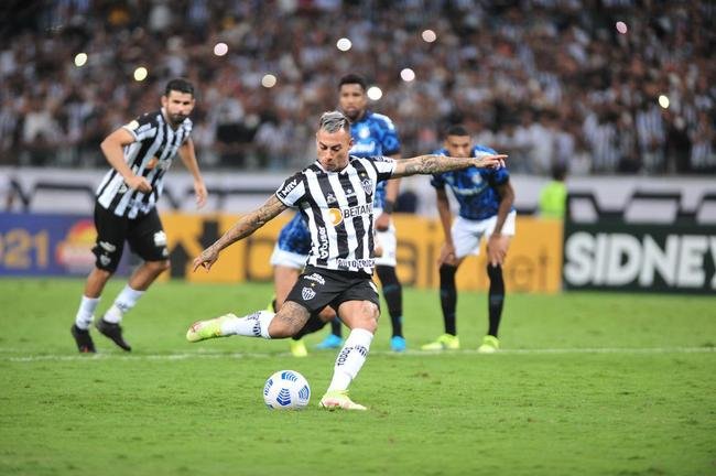 Fotos do jogo entre Atltico e Grmio, no Mineiro, em BH, pela 19 rodada do Campeonato Brasileiro
