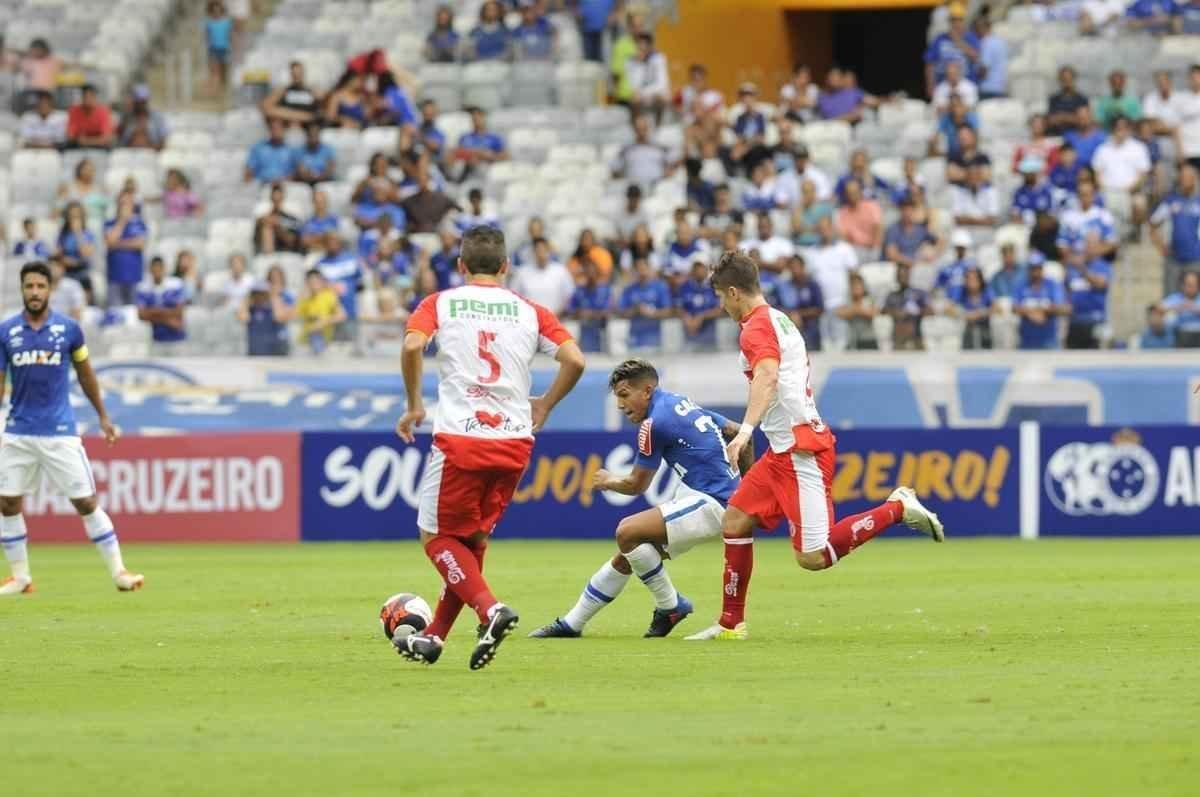 Imagens do jogo entre Cruzeiro e Tricordiano, pelo Campeonato Mineiro, no Mineiro