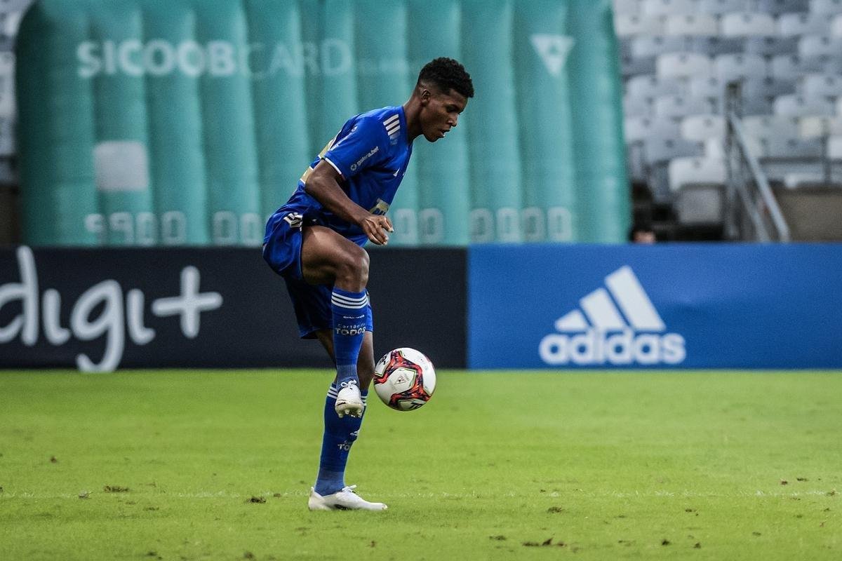 Geovane, lateral-direito - 1 jogo na temporada