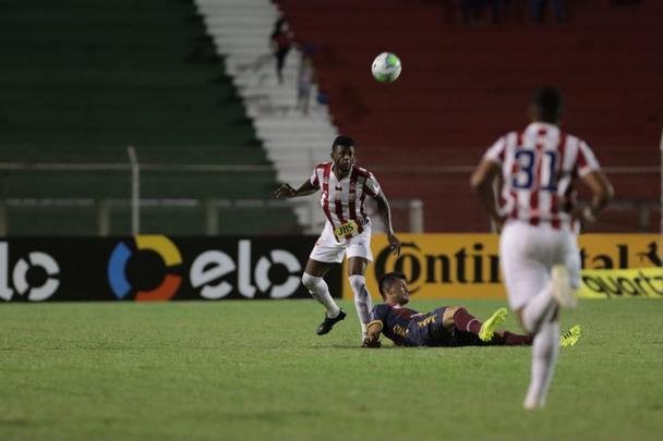 Timbu venceu a equipe paranaense fora de casa com gols de Jean Carlos e Matheus Carvalho