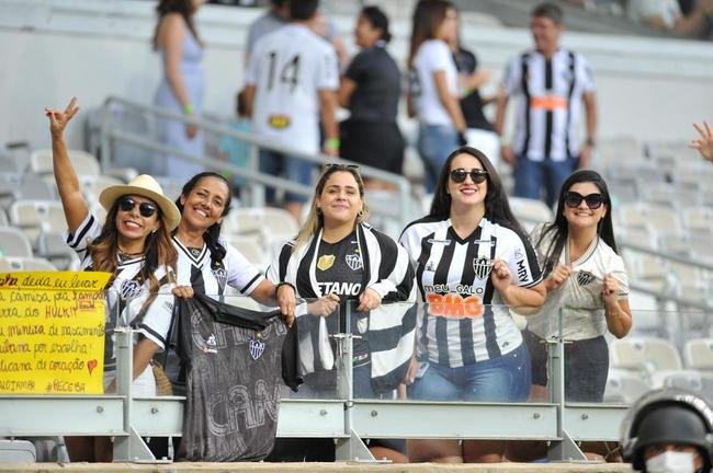 Fotos da torcida do Atltico, no Mineiro, durante a partida de volta da semifinal do Campeonato Mineiro, contra a Caldense