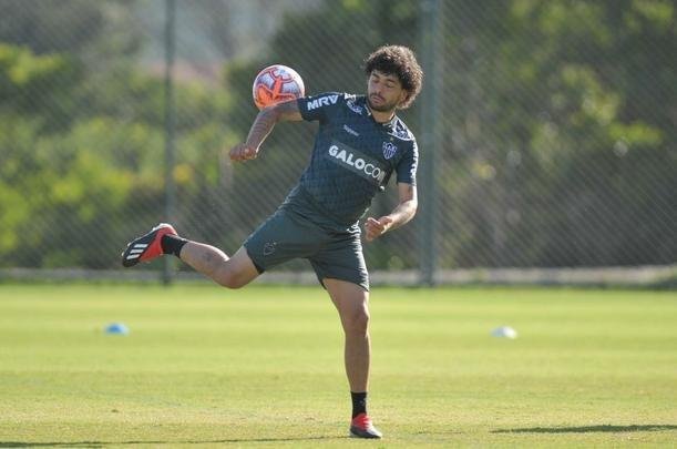 Veja fotos do treino do Atltico