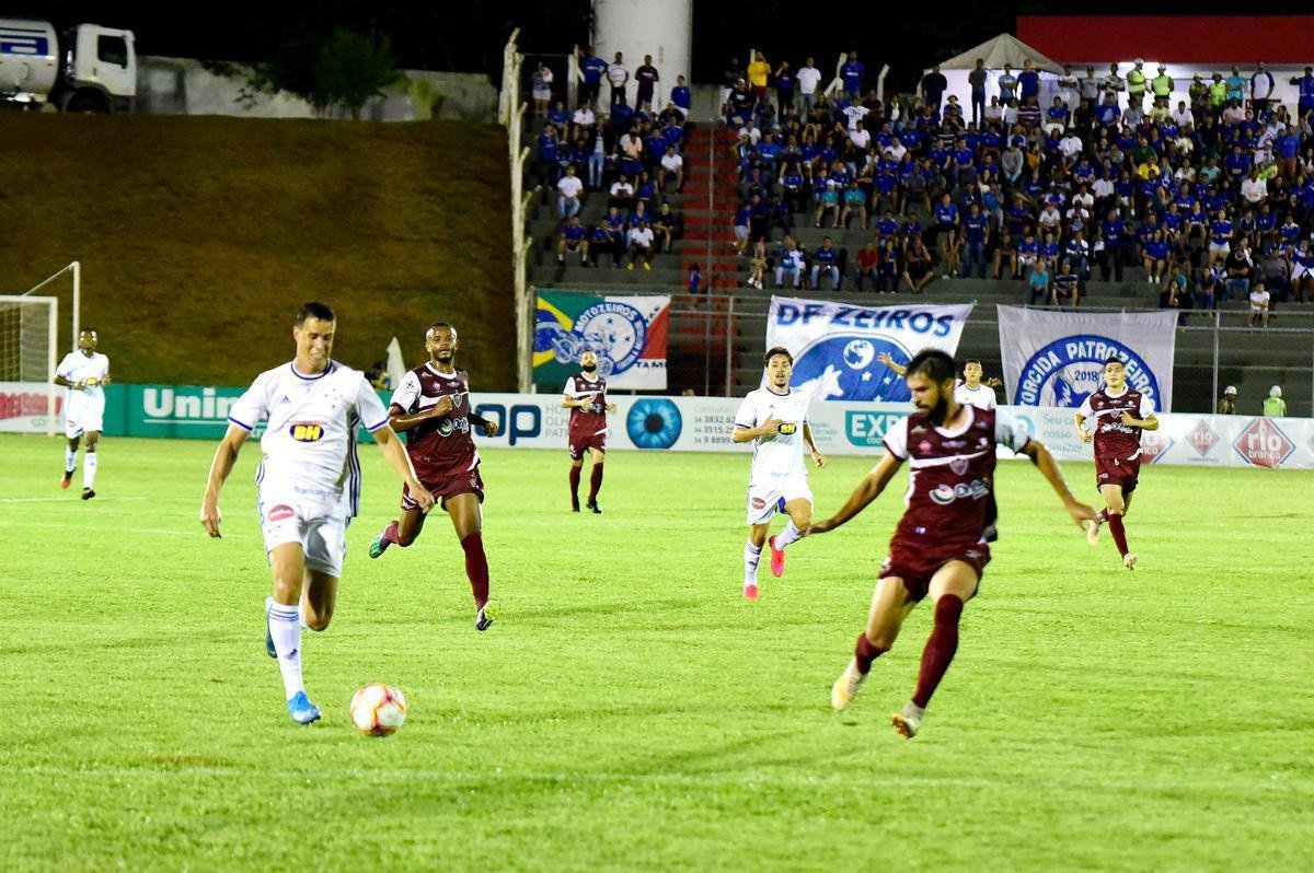 Cruzeiro buscou empate no fim da partida contra o Patrocinense 